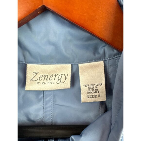 Women’s Zenergy by Chico’s 2XL Light Blue Sleeveless Winter Vest - Picture 4 of 4